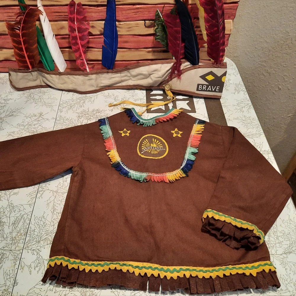 Vtg 50s child S Indian fringed shirt & headdress Cosplay